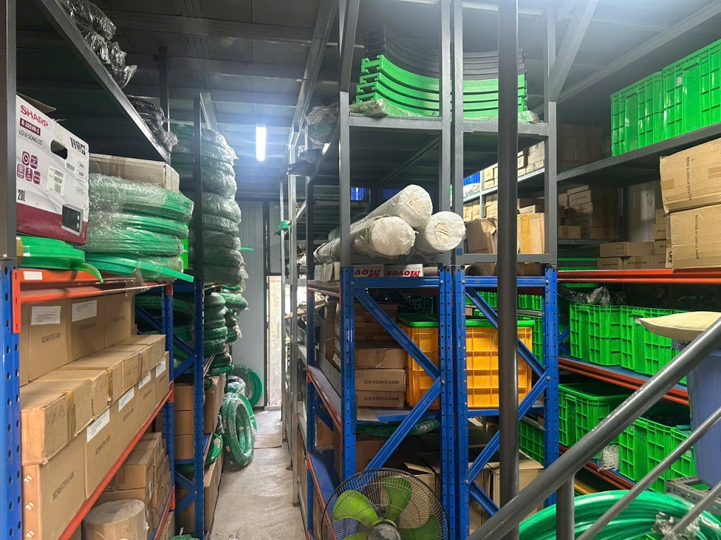 kho hàng phụ kiện băng tải